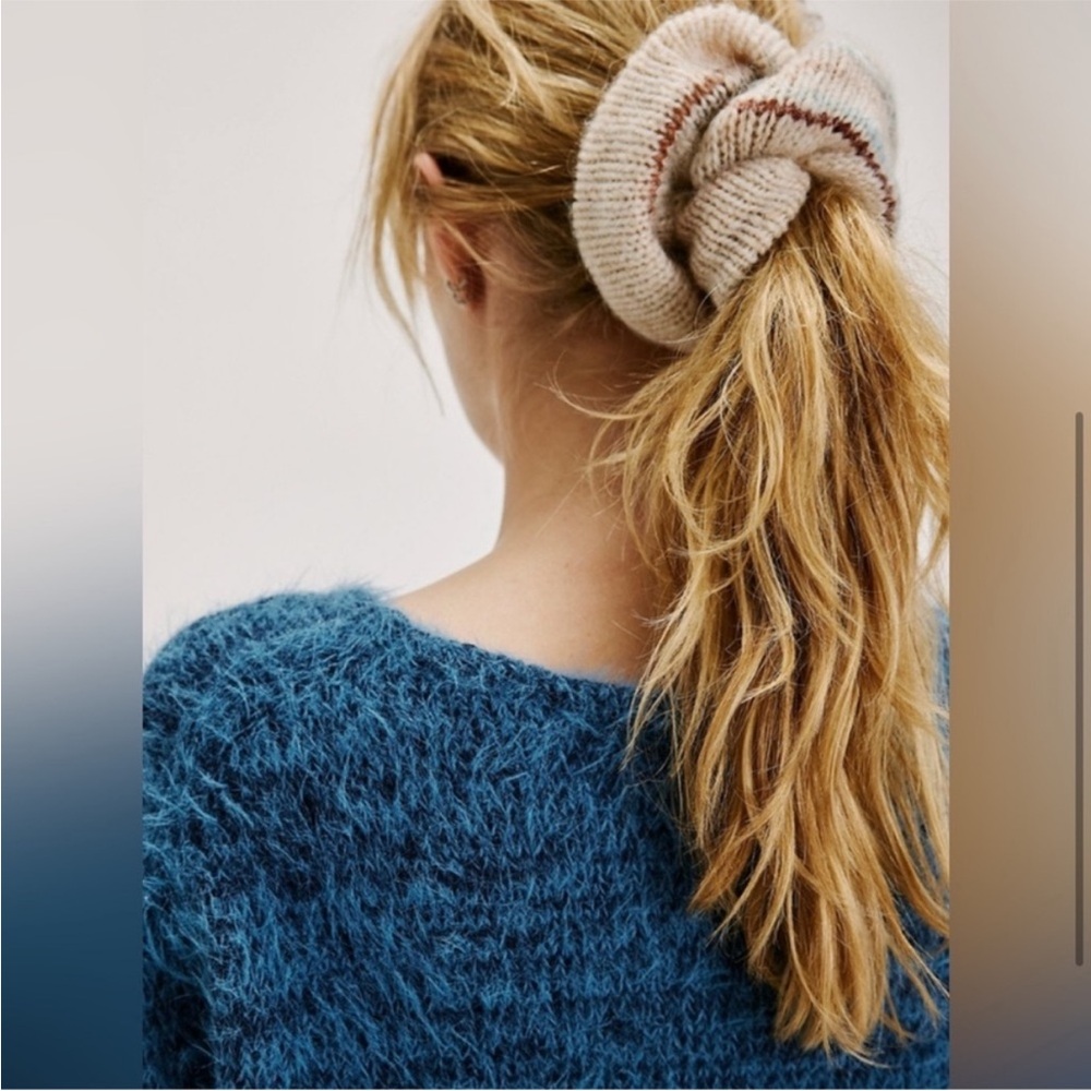 Free People Nina Jumbo Hair Sweater Scrunchie One Size NWT